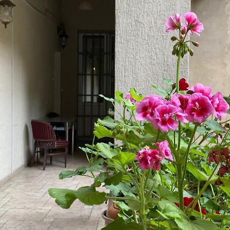 Hotel Blissdom Tbilisi Luaran gambar