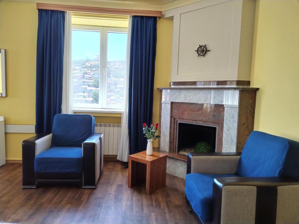 Hotel Blissdom Tbilisi Luaran gambar