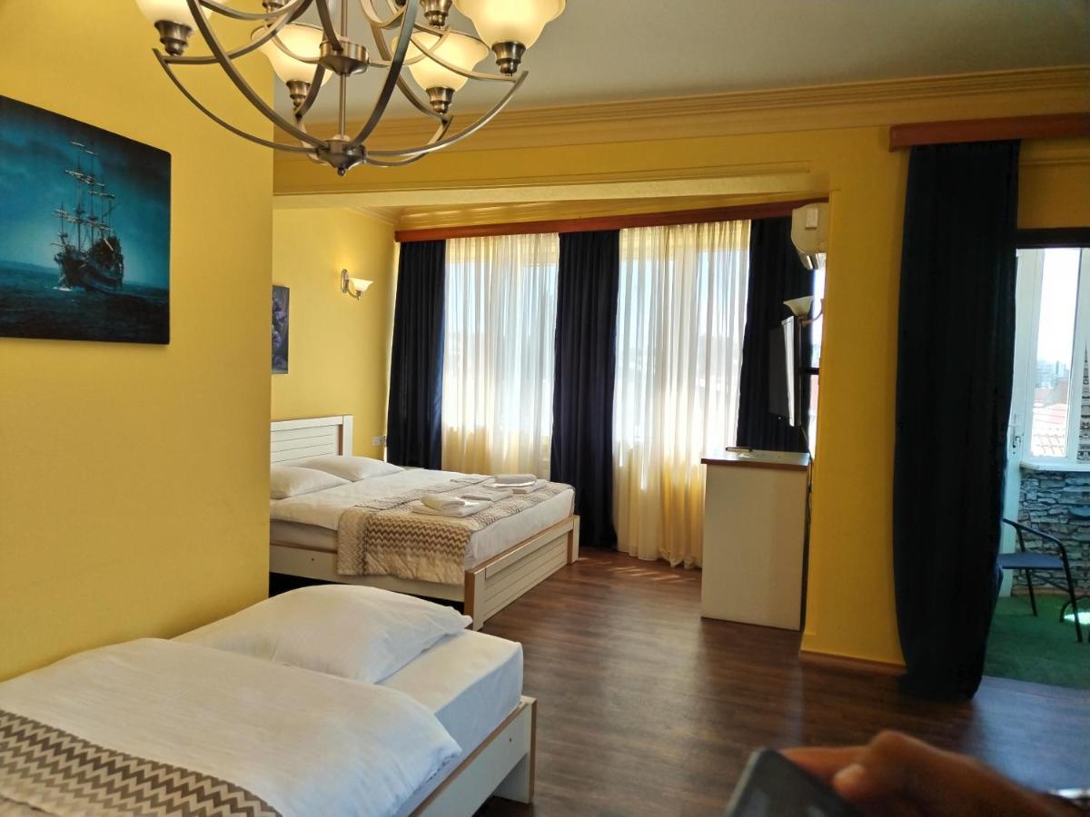 Hotel Blissdom Tbilisi Luaran gambar