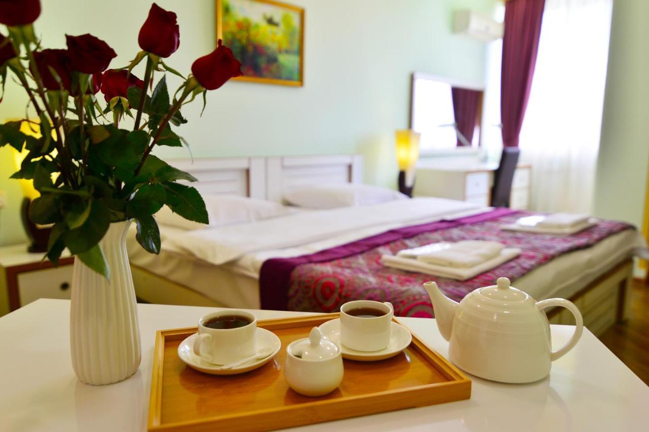 Hotel Blissdom Tbilisi Luaran gambar