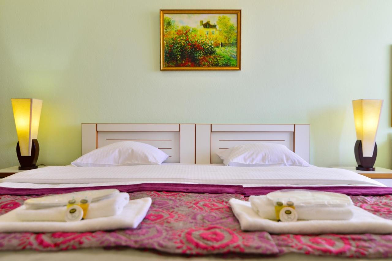 Hotel Blissdom Tbilisi Luaran gambar