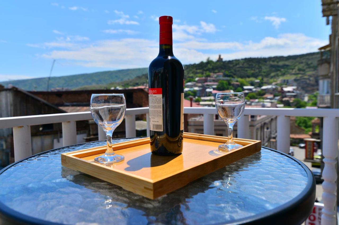 Hotel Blissdom Tbilisi Luaran gambar