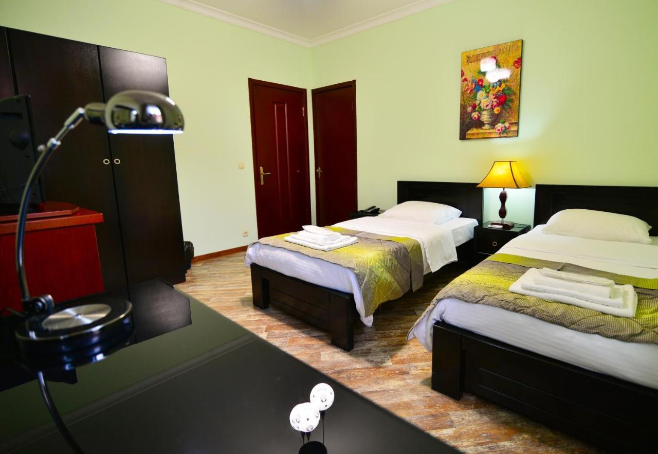 Hotel Blissdom Tbilisi Luaran gambar