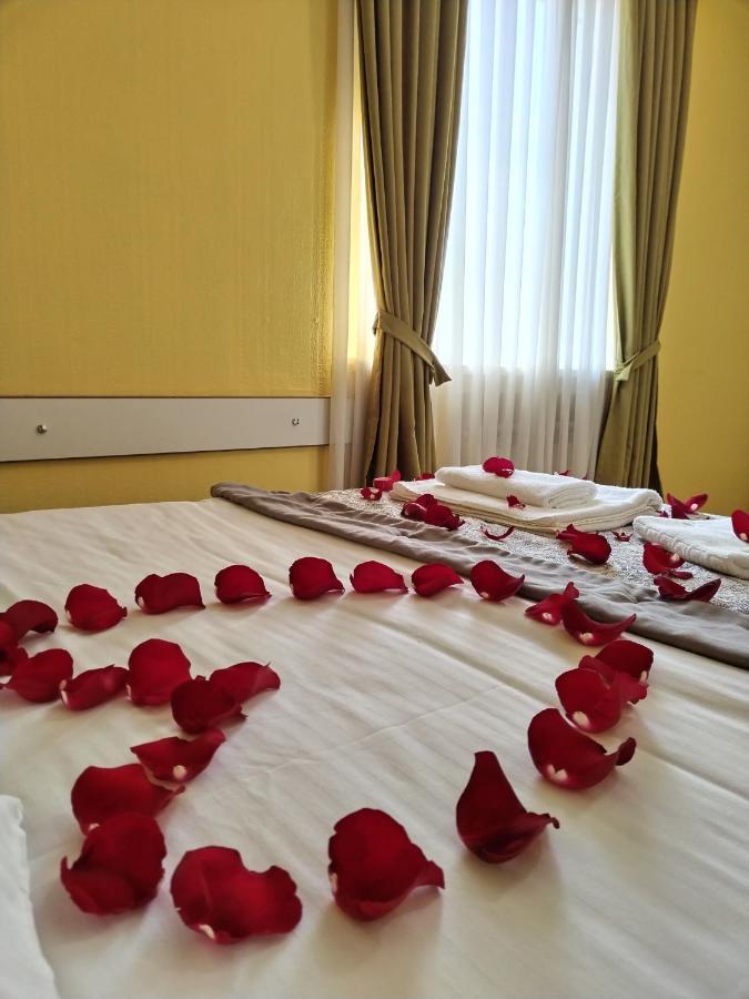 Hotel Blissdom Tbilisi Luaran gambar