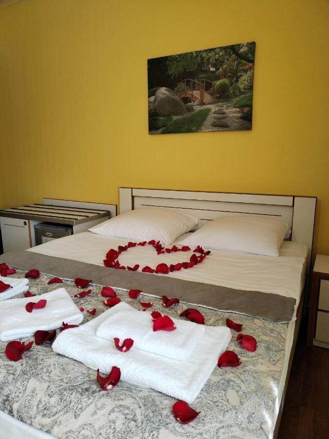 Hotel Blissdom Tbilisi Luaran gambar