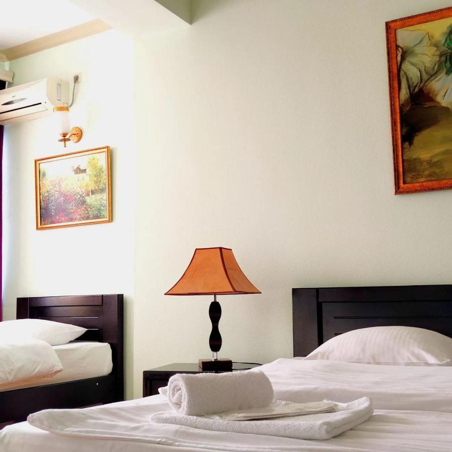 Hotel Blissdom Tbilisi Luaran gambar